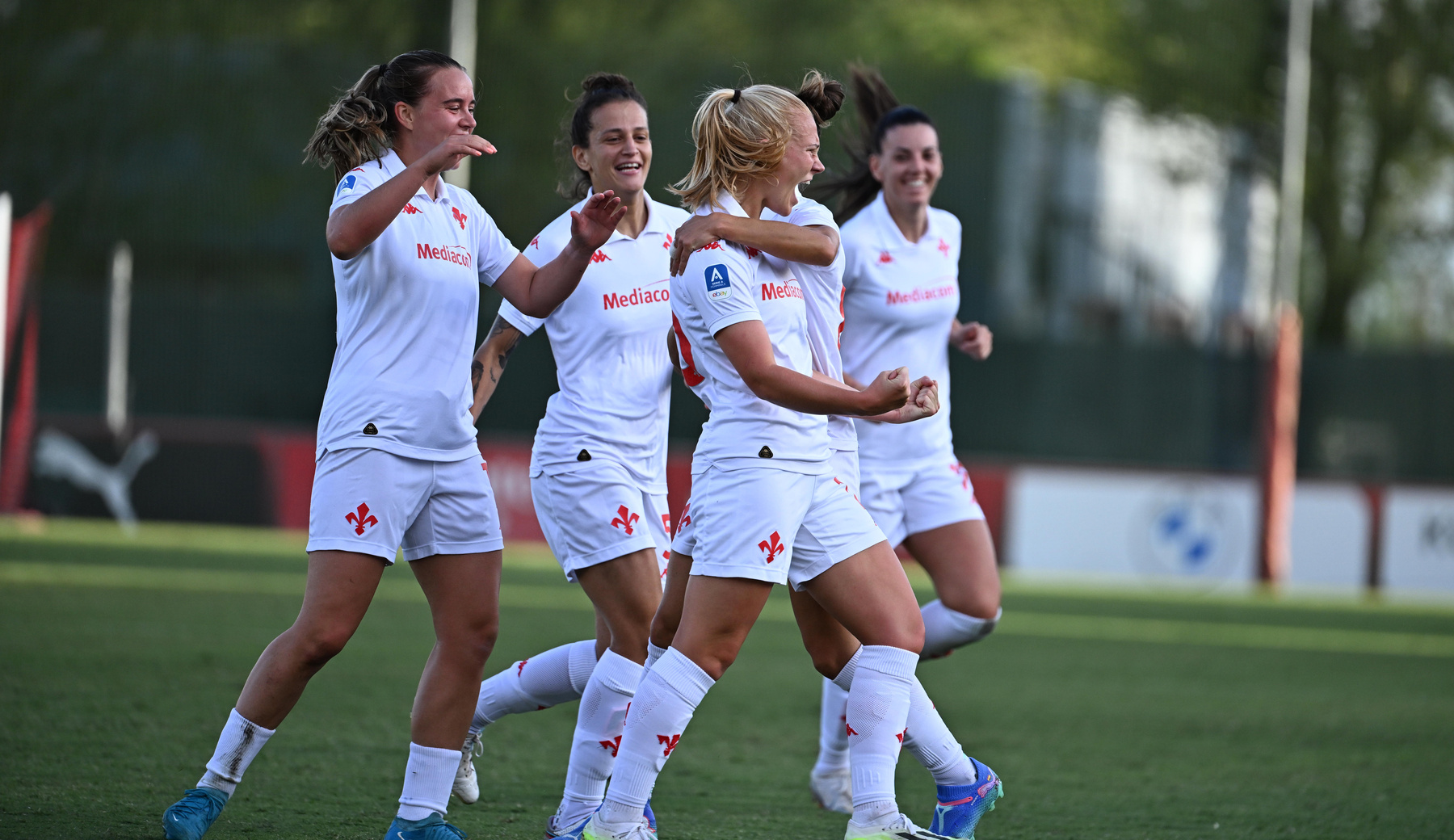 Le Viola rimontano il Milan 2-1