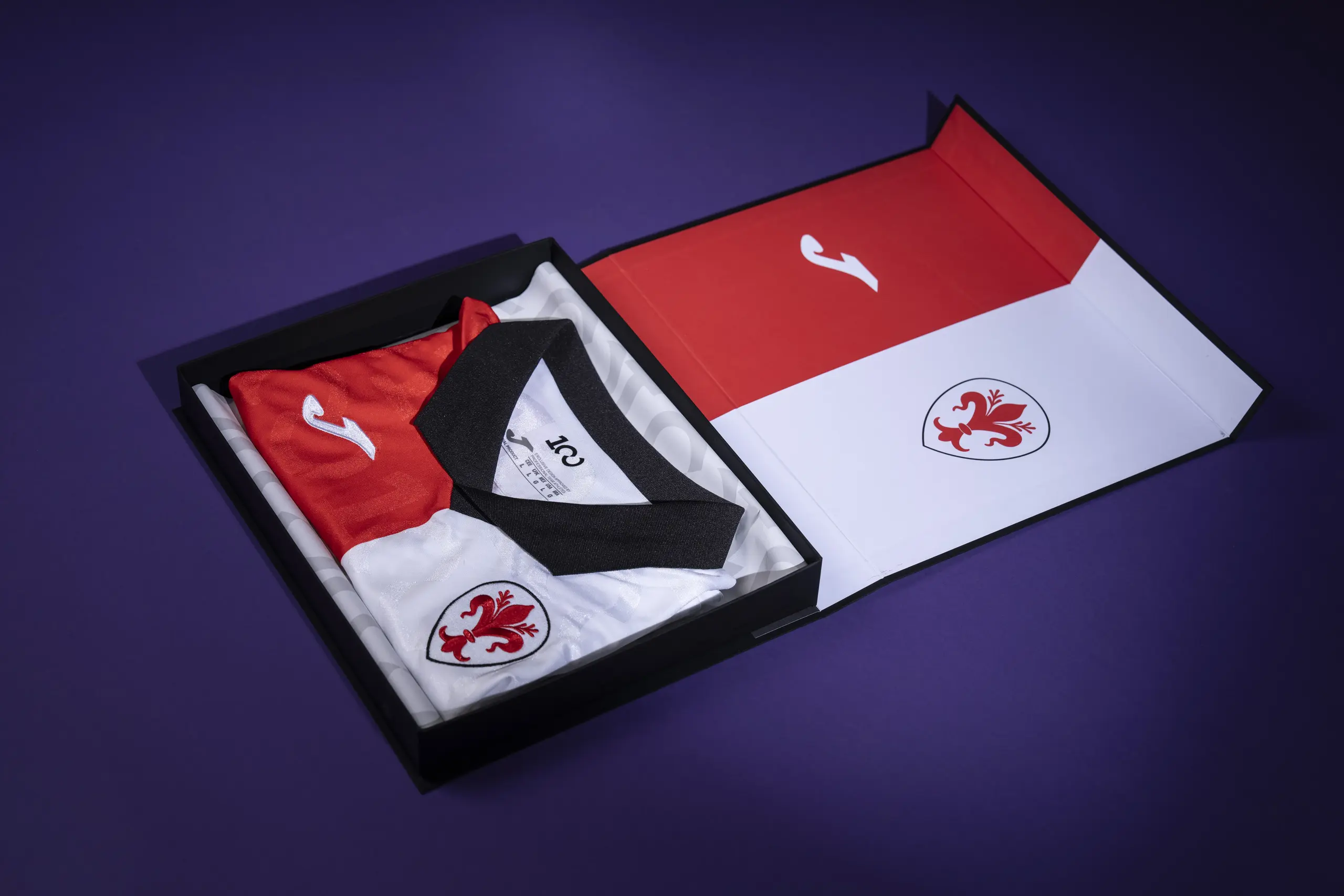 jersey dedicated to Fiorentina centenary