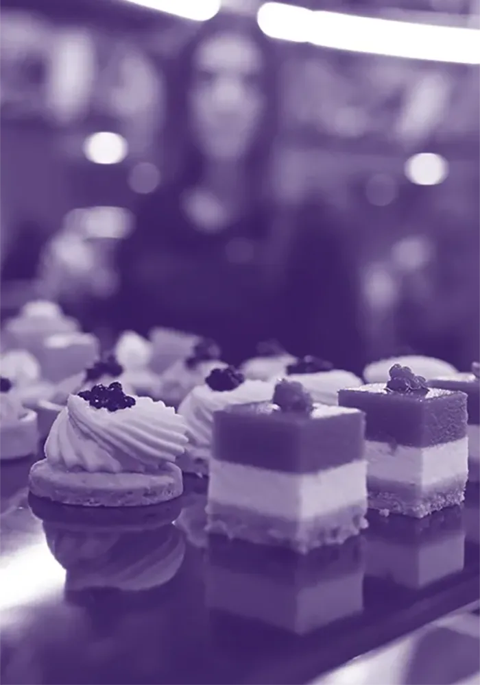 Servizio catering per eventi aziendali al Viola Park con finger food e buffet
